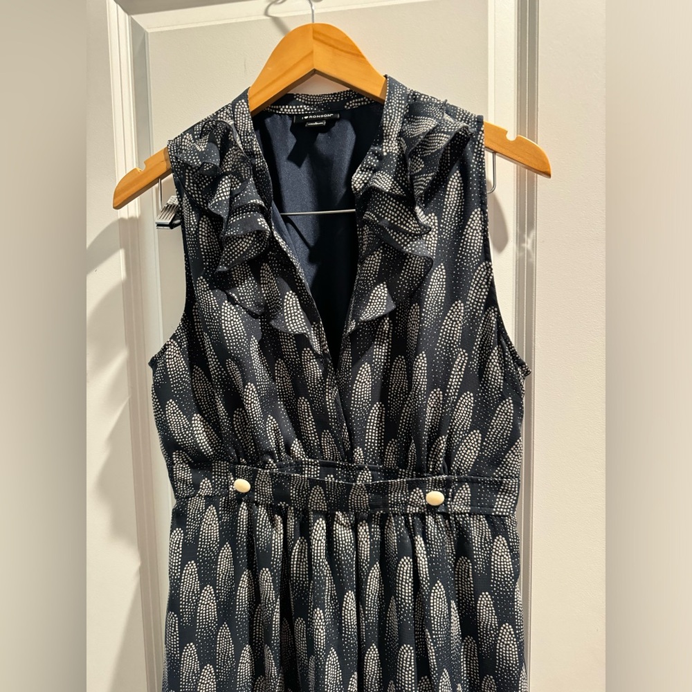 Navy and cream, sleeveless, short, deep v neck, dress